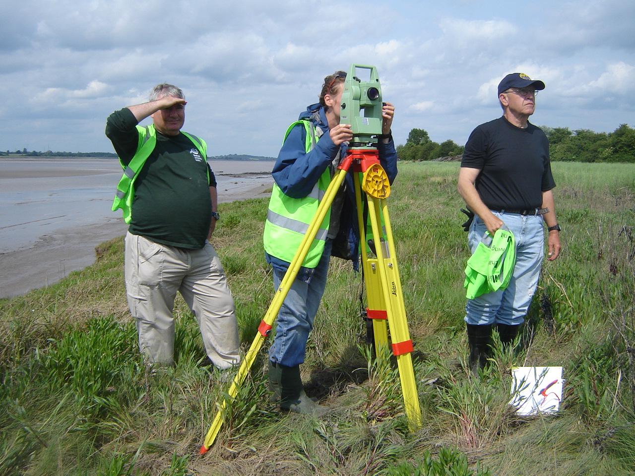 Using a Total Station to record wrecks on the bank of the River Severn at Purton 